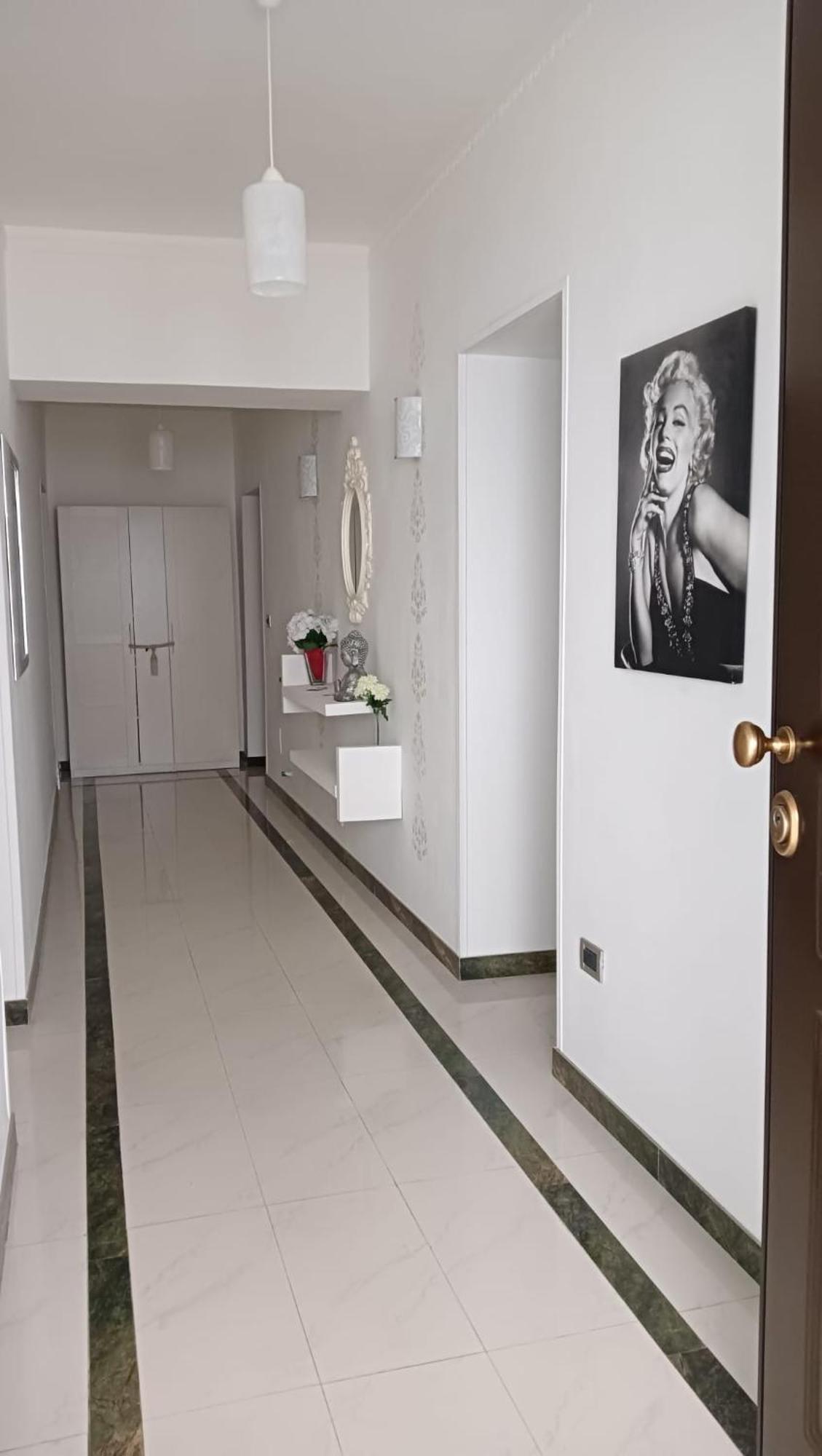 Appartement Marilyn à Reggio de Calabre Extérieur photo